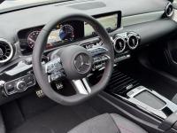 MERCEDES-BENZ Clase A 250 e Compacto con tecnología híbrida EQ