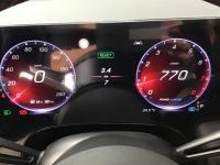 MERCEDES-BENZ Clase Glb 200 con tecnología híbrida
