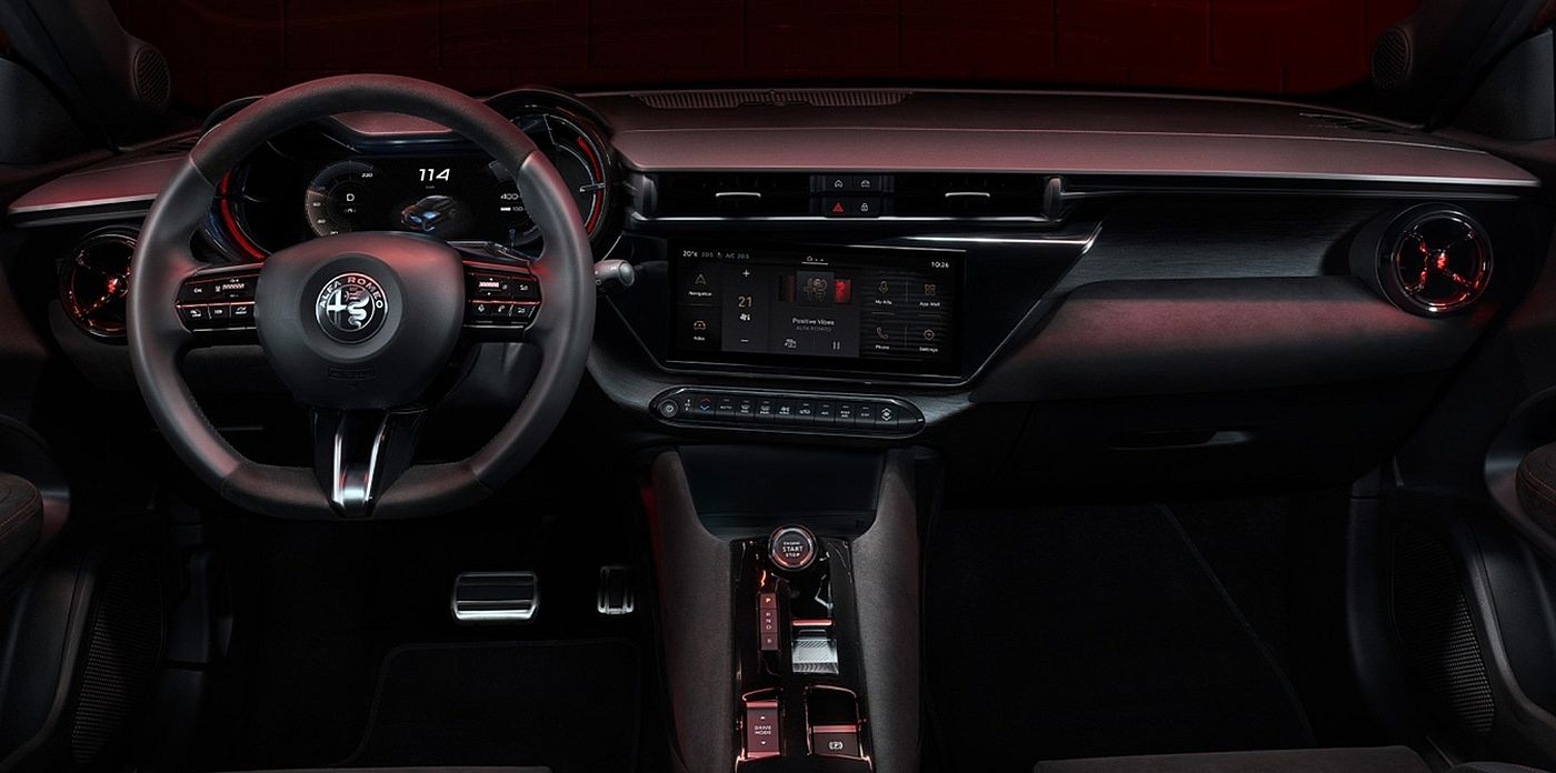 Alfa Romeo Junior Elettrica: 280 CV y 408 km autonomía