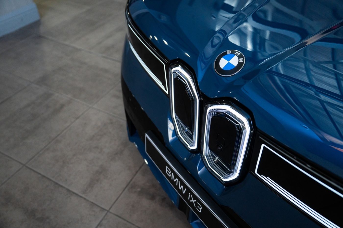 Llega el BMW iX3: el SUV eléctrico con hasta 800 km de autonomía