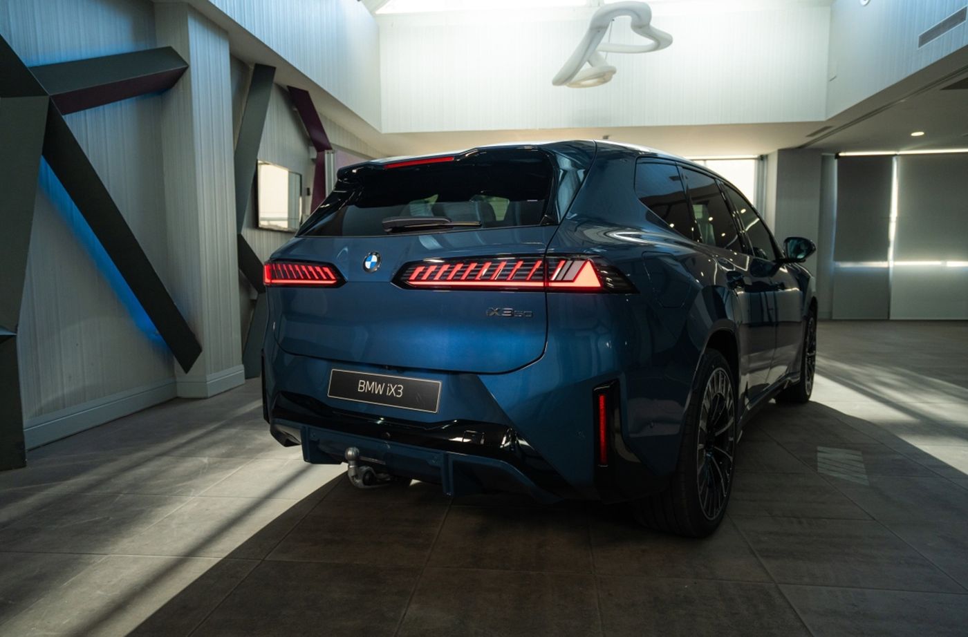 Llega el BMW iX3: el SUV eléctrico con hasta 800 km de autonomía