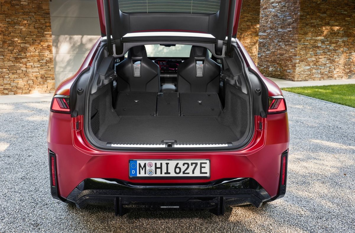 Nuevo BMW iX4 2027: hasta 828 km de autonomía, 612 CV y tecnología de última generación