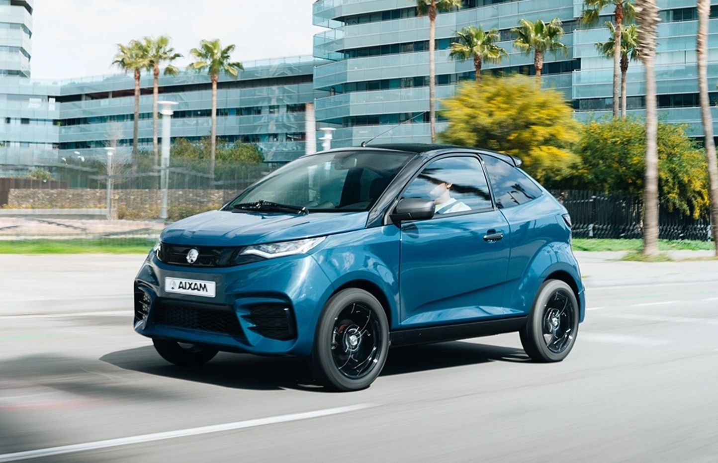 Los coches sin carnet eléctricos: la micromovilidad que marcará el futuro urbano en 2026 y más allá