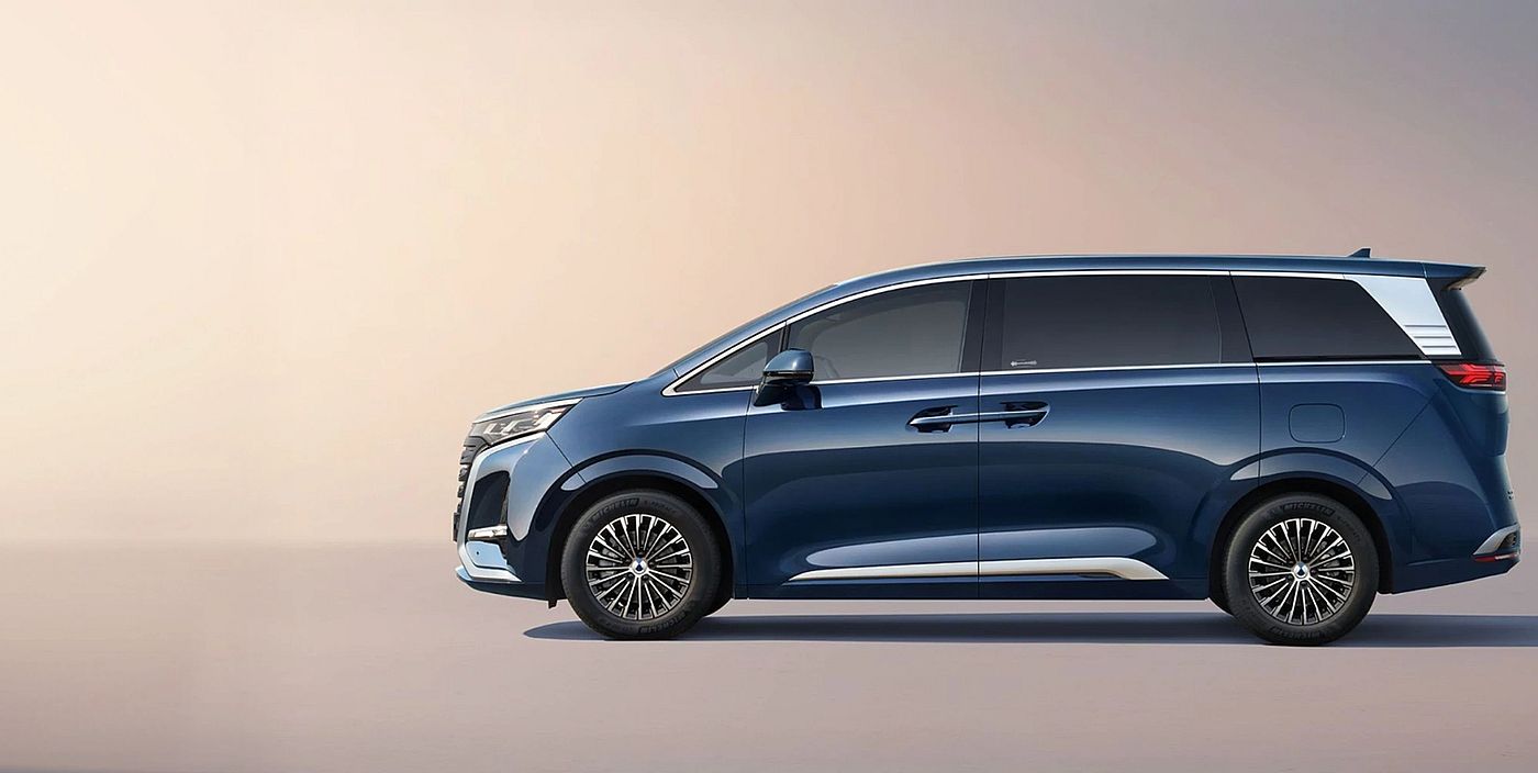 DENZA: la marca premium de BYD que quiere desafiar a Mercedes, BMW y Audi con una nueva forma de entender el lujo eléctrico