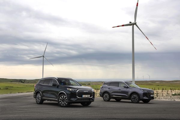 Ebro completa su gama de productos con el s700 y s800 híbridos enchufables desde menos de 30.000 euros con todas las ayudas posibles