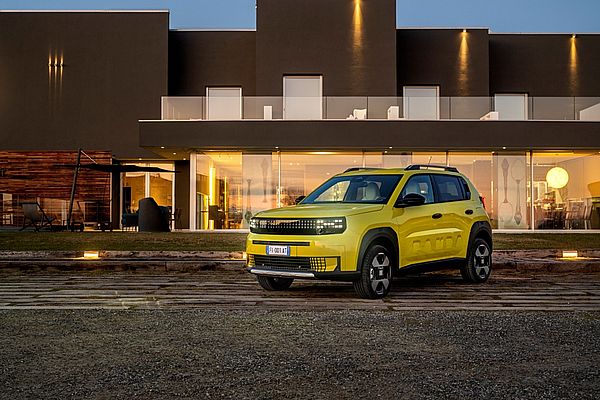 Fiat Grande Panda: así es el urbano que apuesta por la electrificación con versiones híbrida y eléctrica desde menos de 18.000 euros