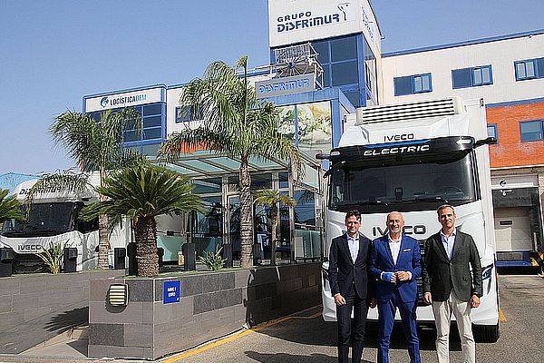 IVECO entrega el primer camión pesado 100% eléctrico en España: así es el nuevo S-eWay que ya opera con Disfrimur