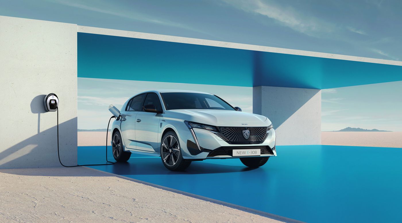 ¿Sabías que el 93% de los españoles no conoce de verdad cómo es la movilidad eléctrica en general? Peugeot ha realizado un estudio donde así se confirma