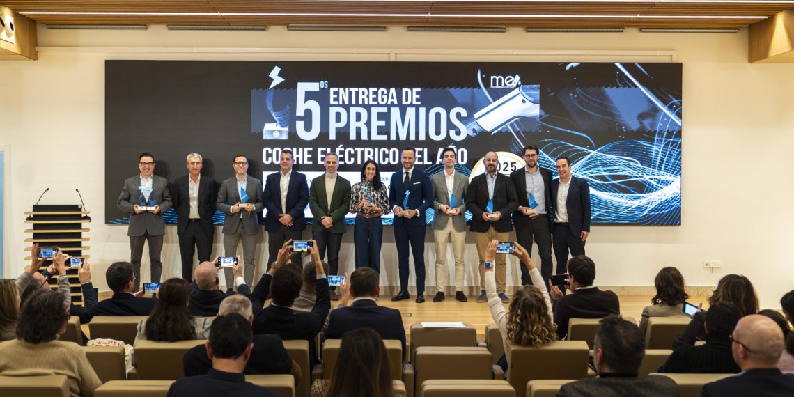 Premios Coche Eléctrico del Año 2025: marcas ganadoras, claves de la gala y el veredicto de los usuarios