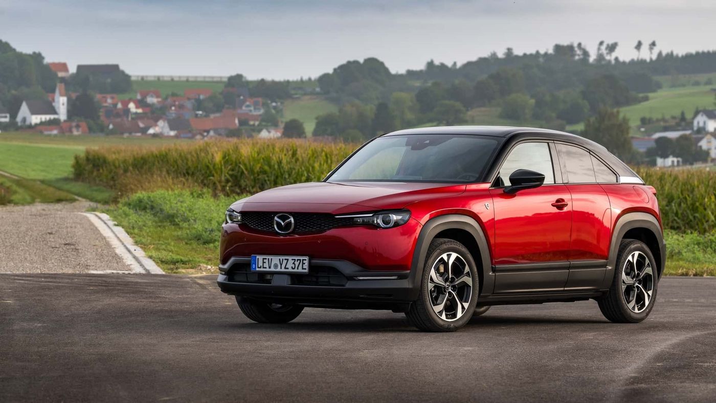¿Sabes cuáles son los coches electrificados con mayor autonomía? Aquí tienes un ranking para veas como ha cambiado el cuento... y sigue