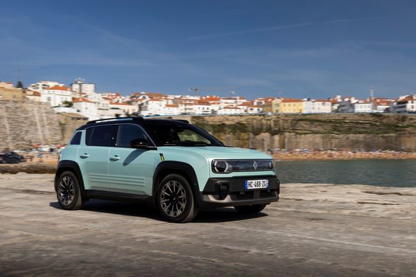 Renault 4 E-Tech Eléctrico: SUV compacto con hasta 150 CV y más de 400 km de autonomía