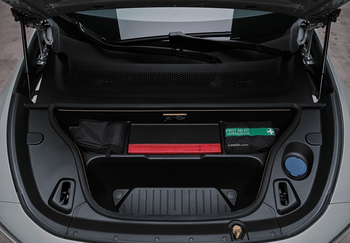 Volvo EX60: 810 km de autonomía y 680 CV